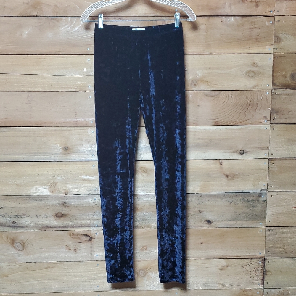 Yelete Midnight Blue Velvet Leggings